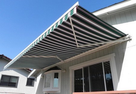 Kanopi-Awning-Gulung-2.jpg